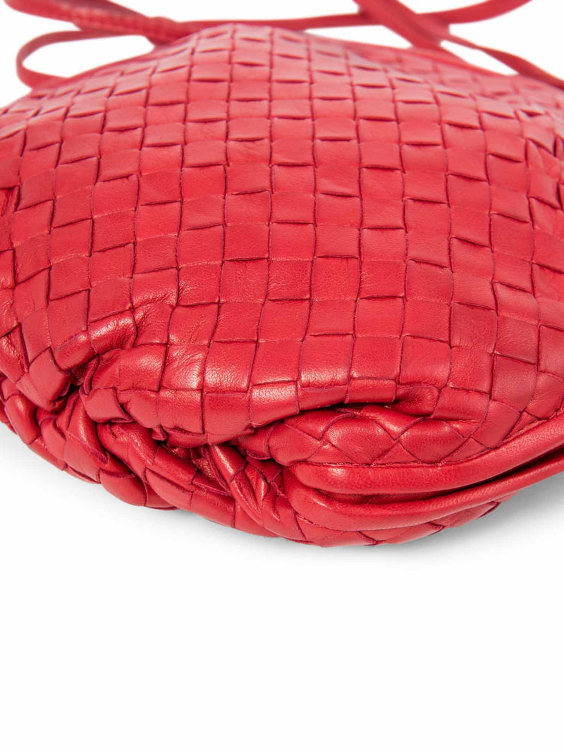 Bottega Veneta Vintage Intercciato Leather Tassel Messenger Bag Red-designer resale