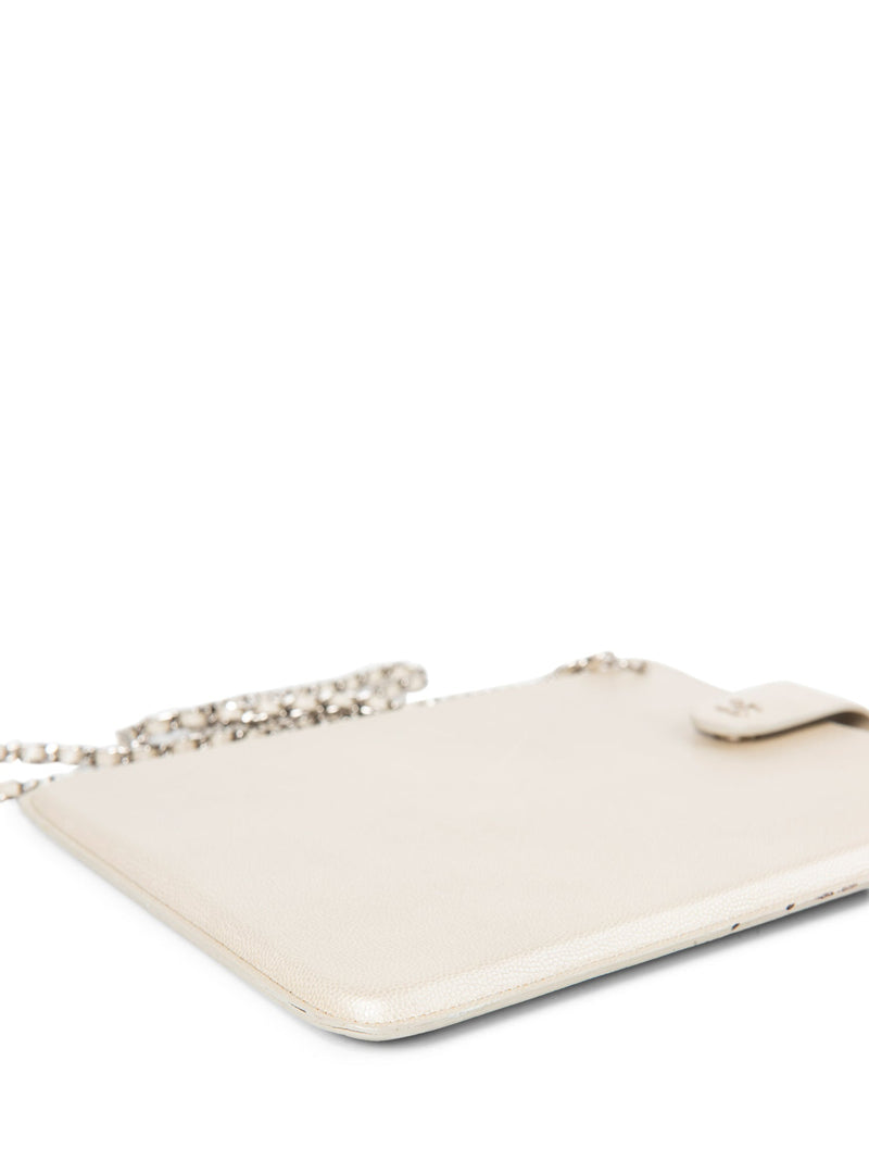 CHANEL CC Logo Caviar Messenger Bag Pearl Eggshell White-designer resale