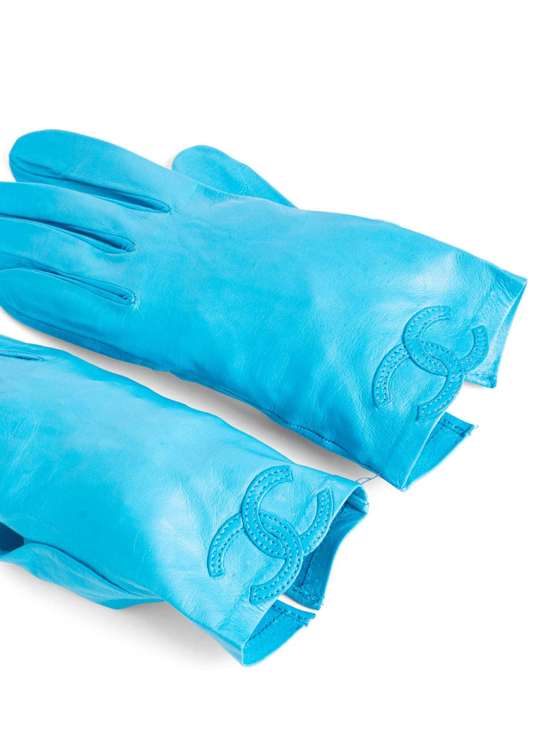 CHANEL CC Logo Leather Gloves Sky Blue-designer resale