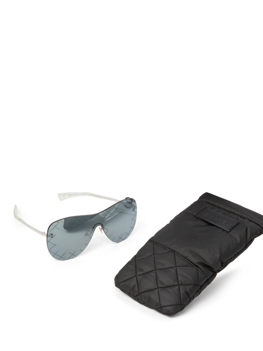 CHANEL CC Logo Runway Aviator Sunglasses Silver display picture 2