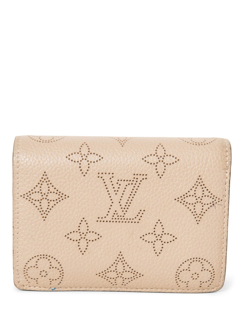 Louis Vuitton Logo Mahina Leather Compact Clea Wallet Taupe-designer resale