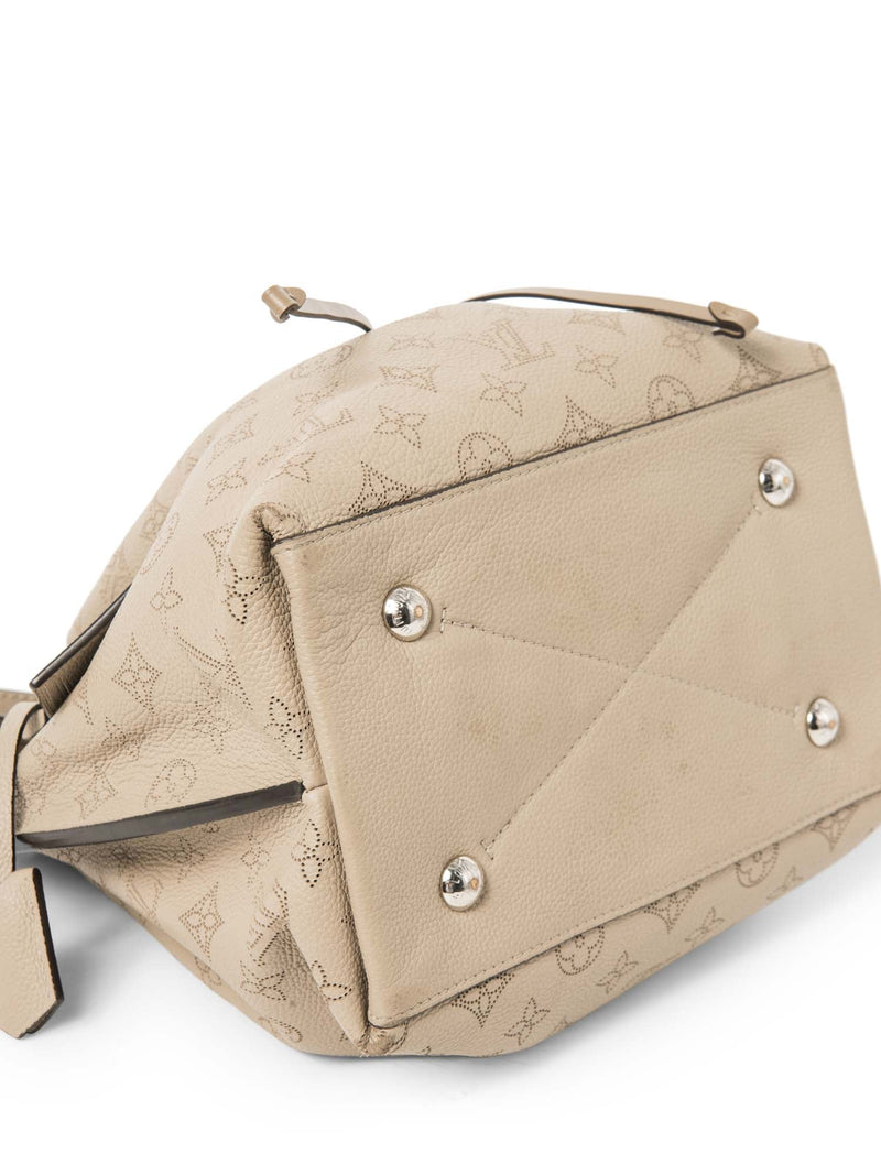 Louis Vuitton Logo Mahina Leather Muria Bucket Messenger Bag Taupe-designer resale