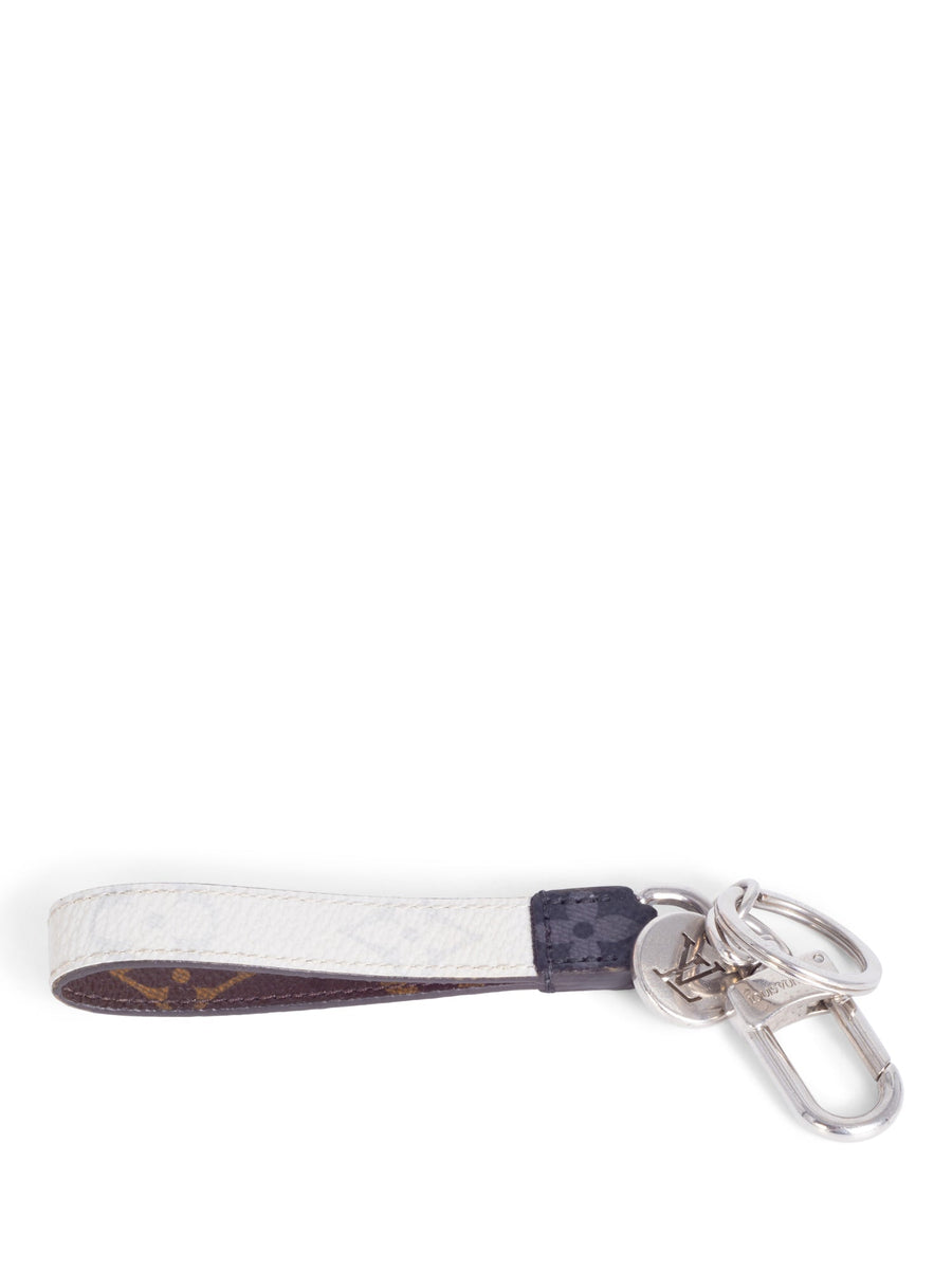 Louis vuitton wristlet strap monogram hotsell