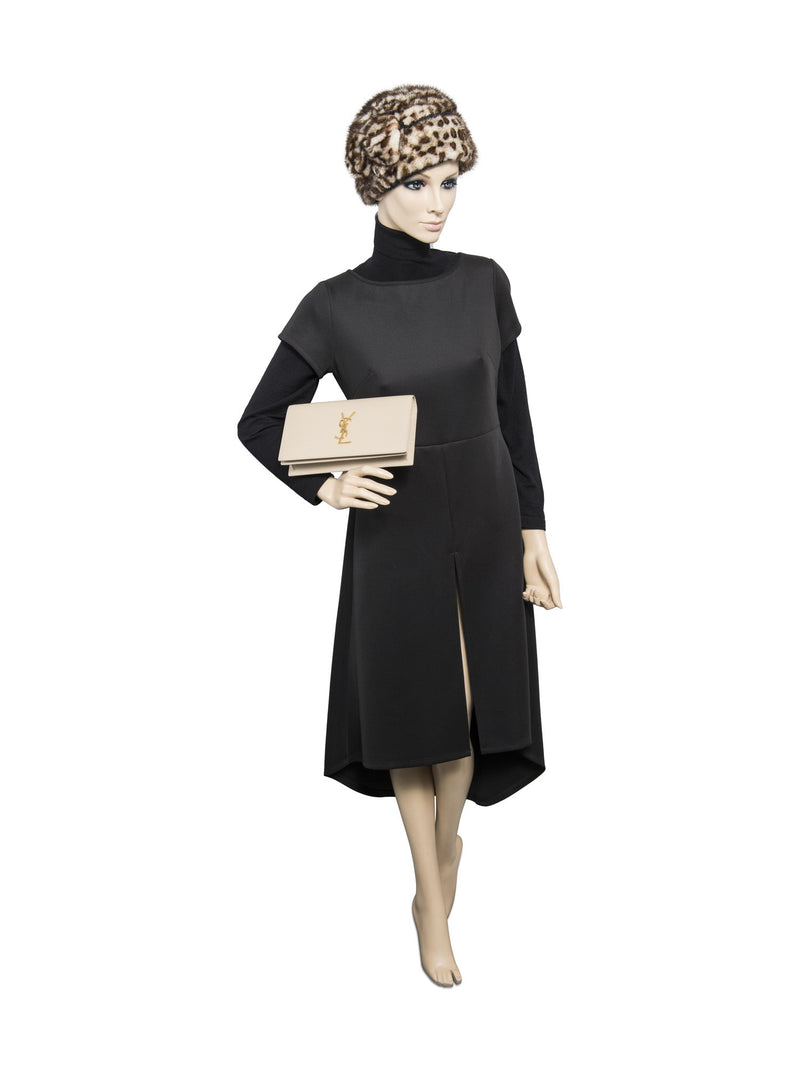 Yves Saint Laurent Logo Grained Leather Clutch Biege Gold-designer resale