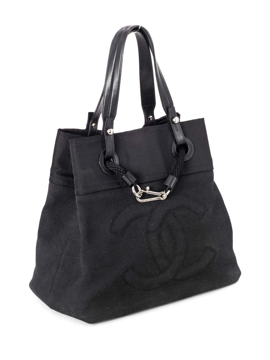 Chanel-XL-Timeless-Beach-