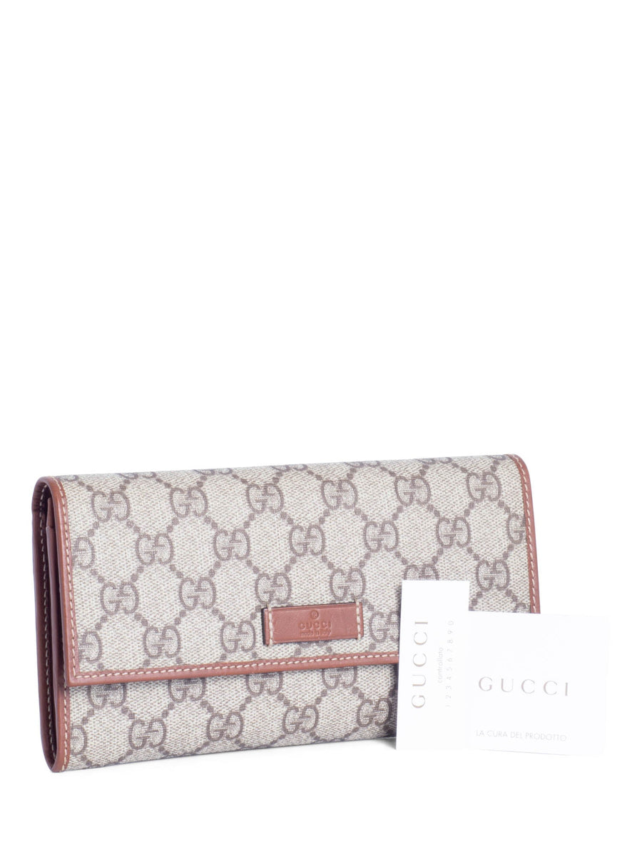 100% Authentic Gucci Champagne Pebbled Leather Zip Around Wallet