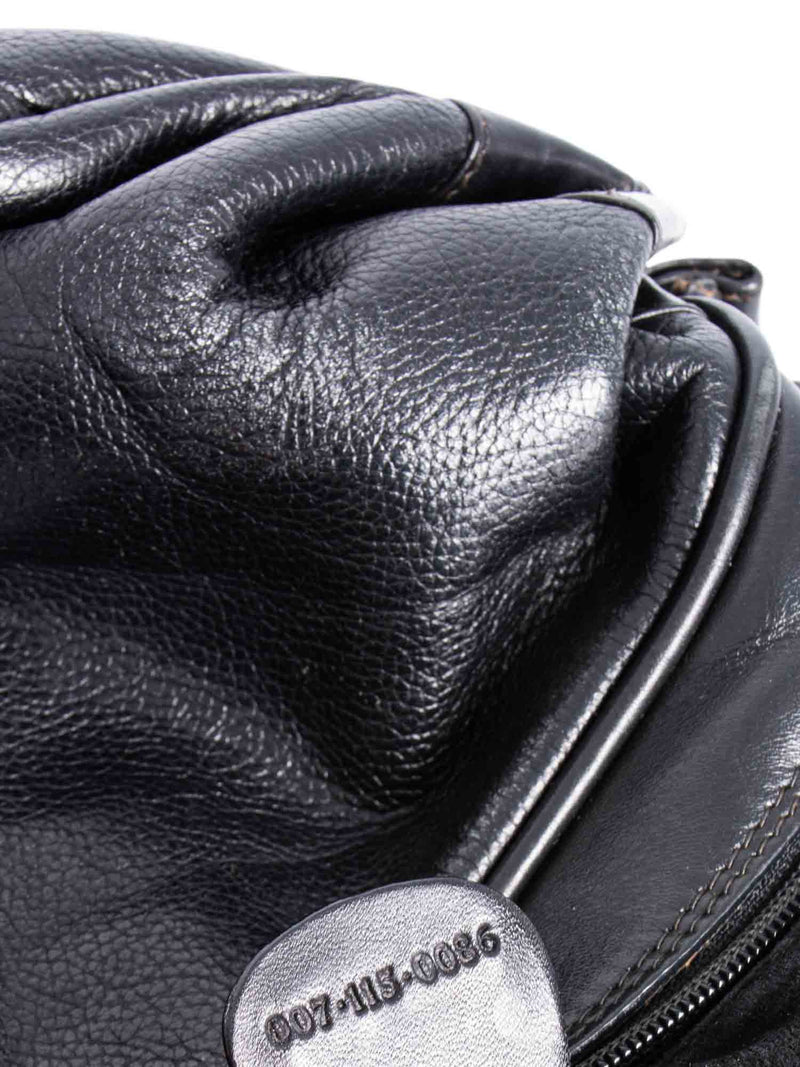 Gucci Vintage GG Logo Pebbled Leather Messenger Bag Black-designer resale