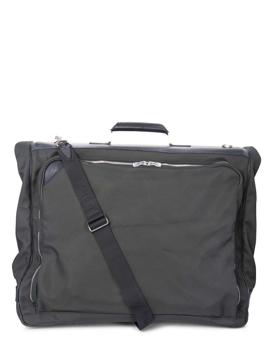 Louis-Vuitton-Taiga-Travel-