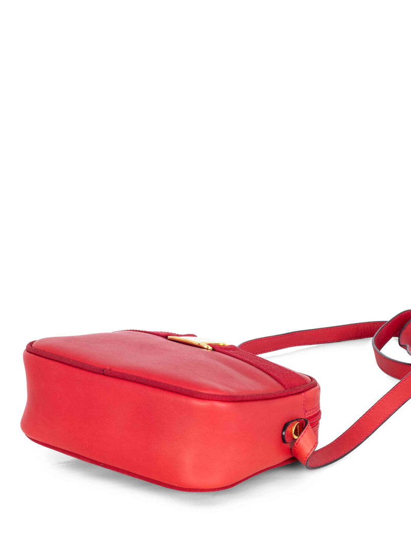 Salvatore Ferragamo Leather Vara Messenger Bag Red-designer resale
