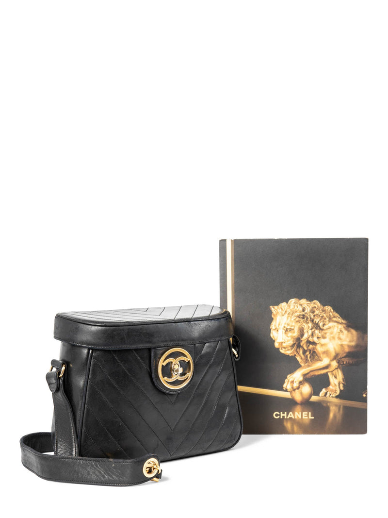 CHANEL CC Logo 24K Gold Plated Chevron Quilted Leather Globe Trotter Black-designer resale