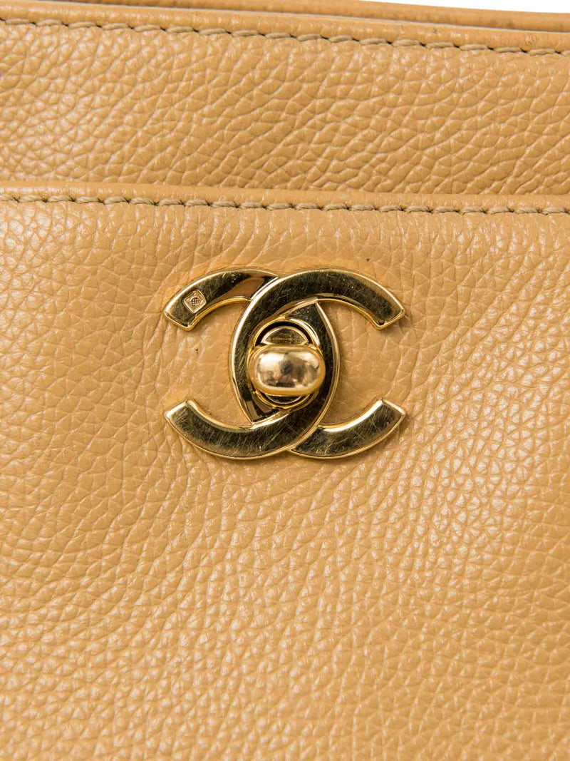 CHANEL CC Logo Caviar Leather Cerf Tote Bag Beige