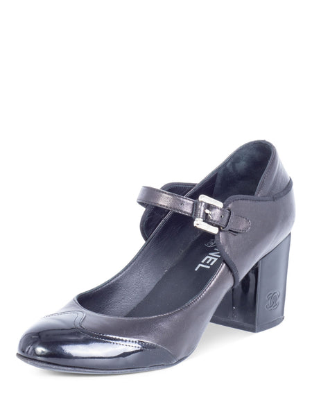 【大人女子必見☆CCロゴ☆シックな黒】CHANEL メリージェーン CHANEL CC Logo Mary Jane Cap Toe Block Heels Black