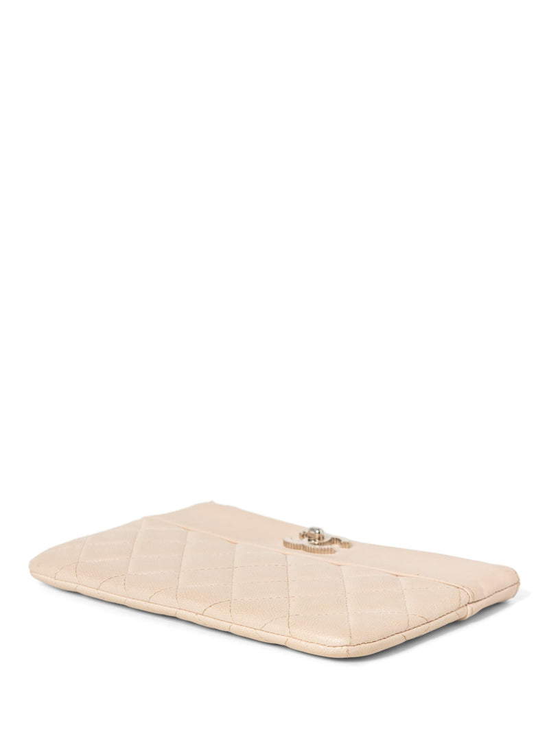 CHANEL CC Logo Quilted Leather Clutch Blush Pink-designer resale