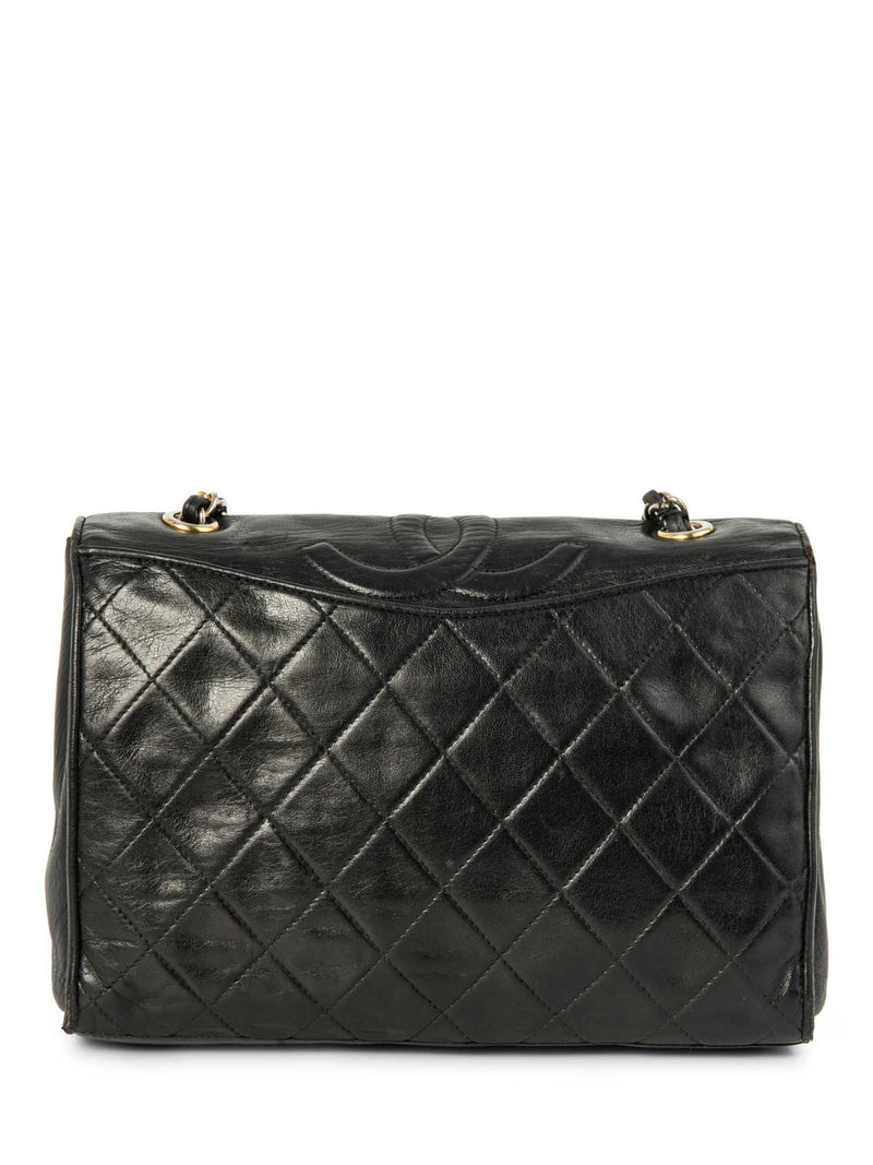 Sold at Auction: Chanel - Black Zip Tote - Medium Quilted Lambskin Leather  - Gold CC GST Shopper