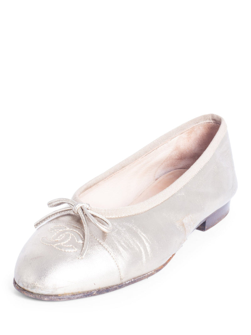 CHANEL CC Logo Shiny Leather Bowtie Cap Toe Ballet Flats Gold-designer resale