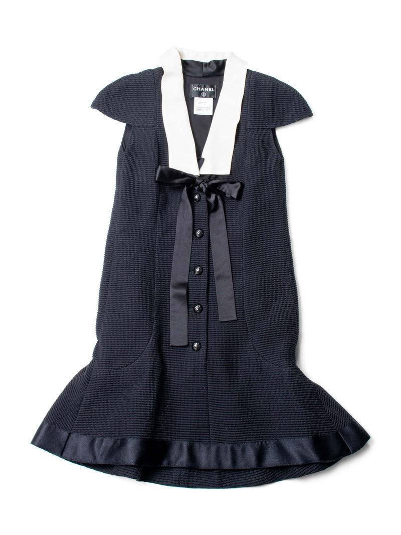 CHANEL Runway CC Logo White Collar Bow Mini Dress Black White CHANEL Runway CC Logo White Collar Bow Mini Dress Black White
