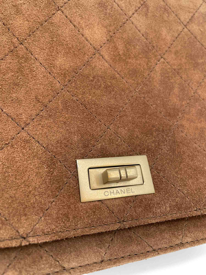 CHANEL Vintage Quilted Suede Flap Messenger Bag Brown-designer resale