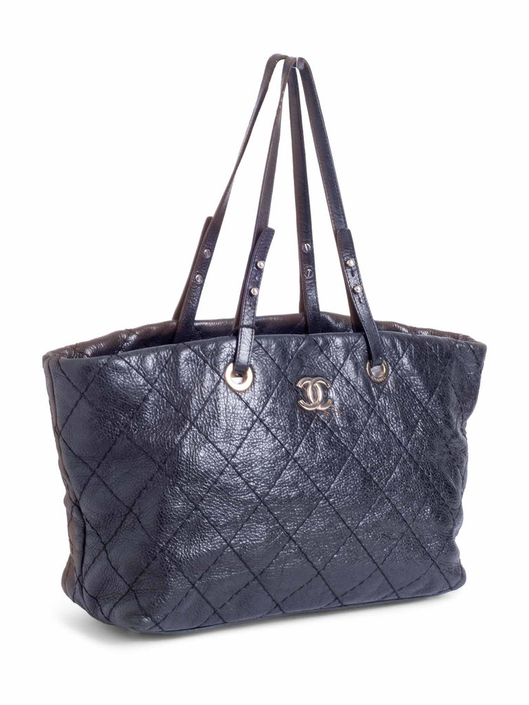 CHANEL CC Logo Quilted Chevre Leather Shopper Bag Black