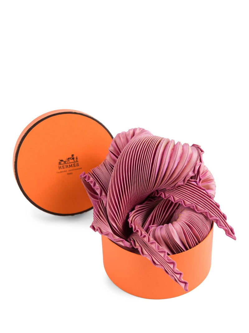 Hermes Silk Pleated Aux Pays Des Epices Scarf 90 Gradient Pink-designer resale