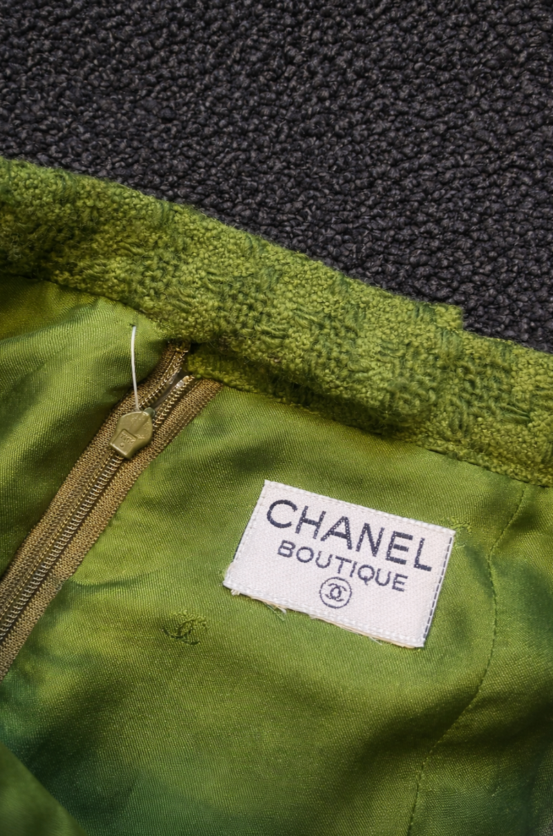 CHANEL CC Logo Fantasy Tweed Pencil Skirt Green