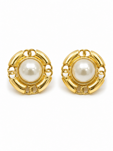 CHANEL Vintage 24K CC Logo Pearl La Pausa Clip On Earrings Ivory