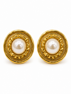 CHANEL Vintage 24K Hammered Pearl Clip On Earrings Ivory