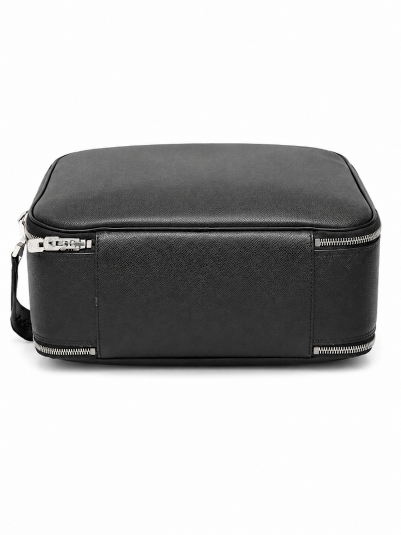 Louis Vuitton Taiga Crossbody Travel Weekender Bag Black