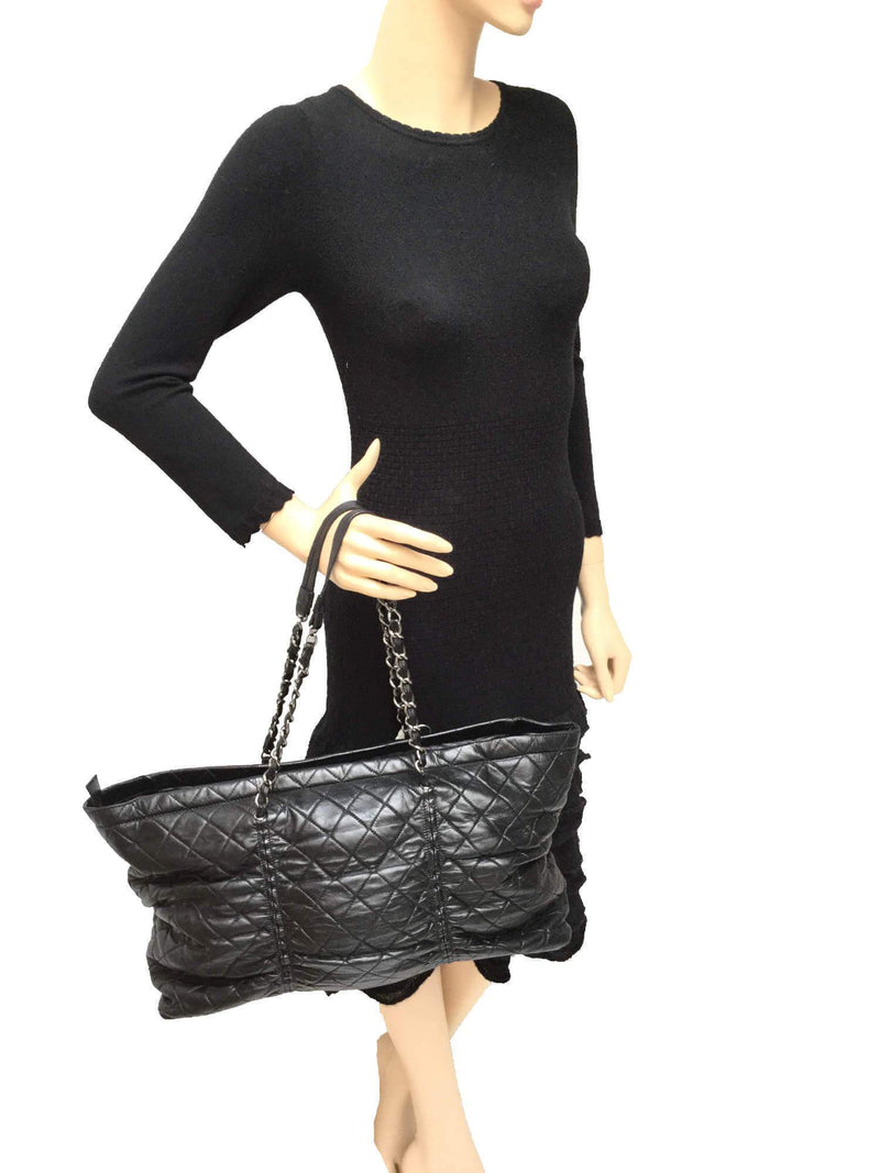 Black Quilted Leather Large Tote Shopper Bag Silver Chain-designer resale