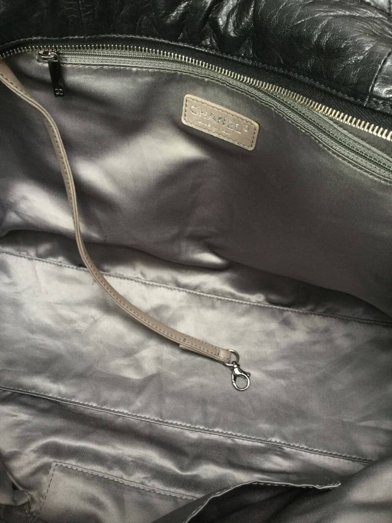 Black Quilted Leather Large Tote Shopper Bag Silver Chain-designer resale