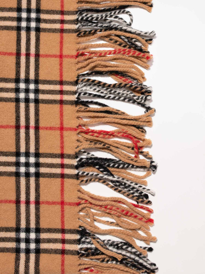 Burberry Vintage Check Fringed Cashmere Scarf in Black