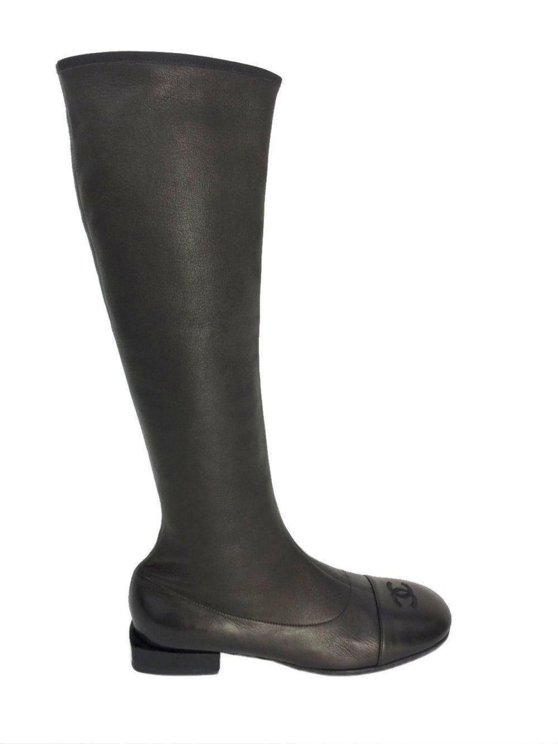 CHANEL CC Logo Leather Round Cap Toe Flat Boots Black