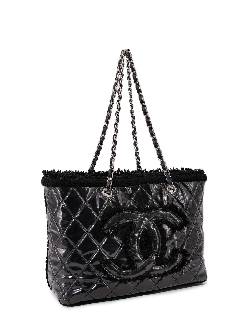 CHANEL CC Logo Quilted Fringe Shopper Bag Black