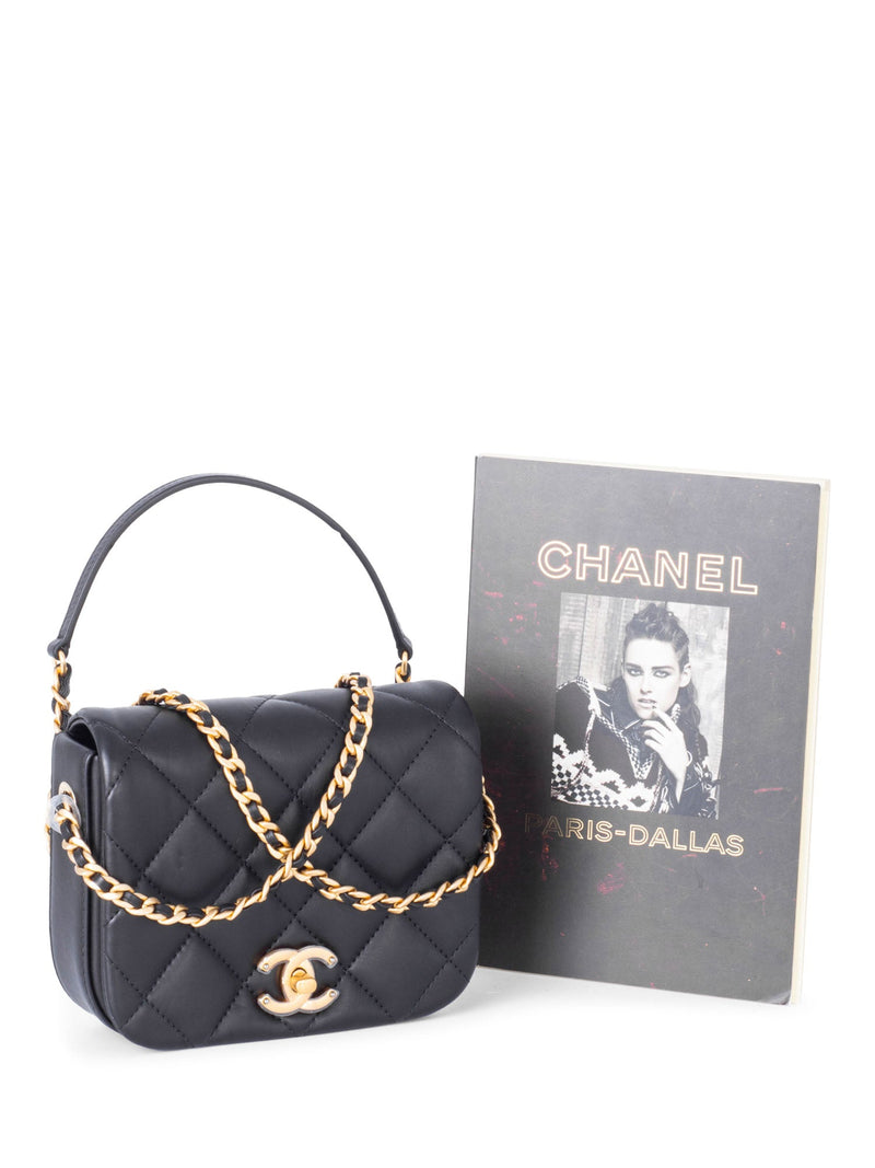 chanel bag with gold plate on top