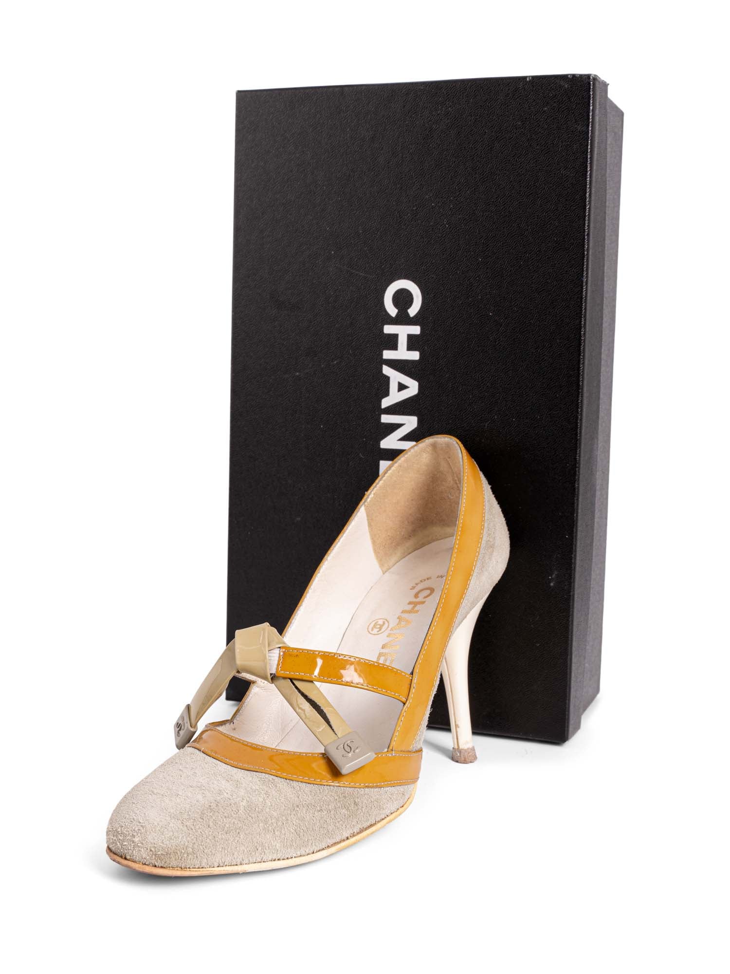 CHANEL CC Logo Suede Leather Pumps Grey Yellow-designer resale