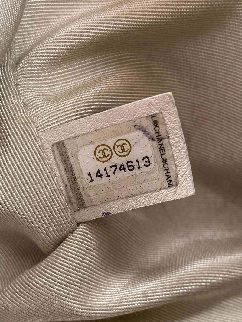 CHANEL Caviar Quilted Jumbo Single Flap Gold-designer resale