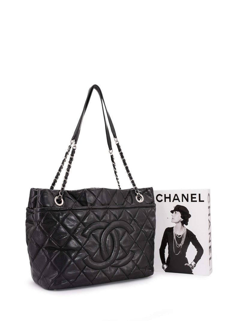 Pre-Owned Chanel CC Embossed Tote Bag Caviar Pik 