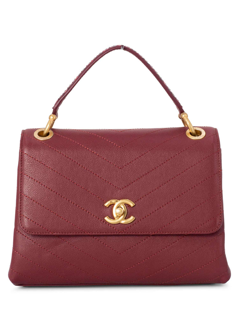Chanel Boy Leather Shoulder Bag (pre-owned) in Red