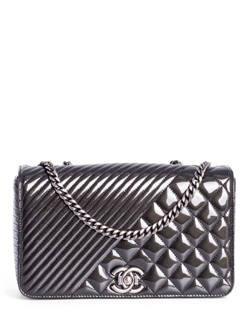 Chanel Black and Gold Crocodile-Embossed Leather Small Graffiti