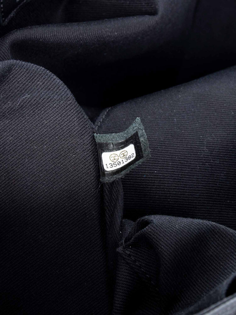 CHANEL Quilted Caviar Maxi Reissue Flap Messenger Bag Black-designer resale