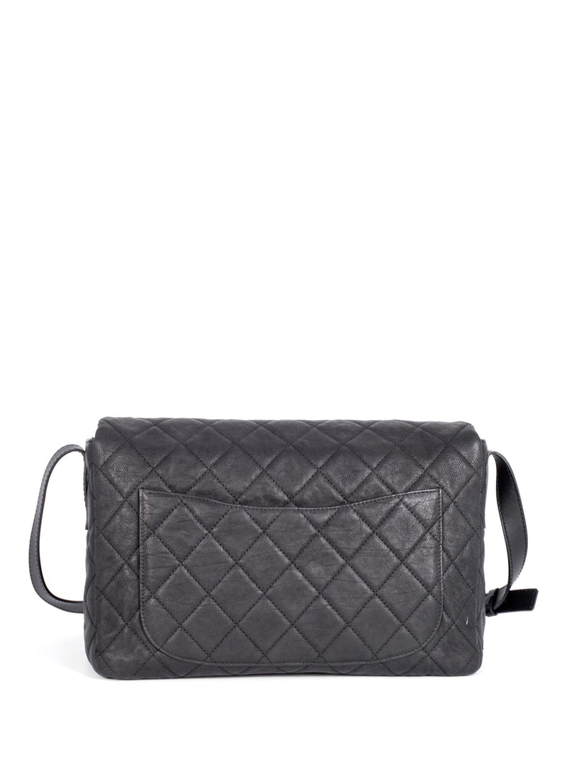 Chanel Soft Caviar Maxi Flap 4ct1012 Black Leather Cross Body Bag
