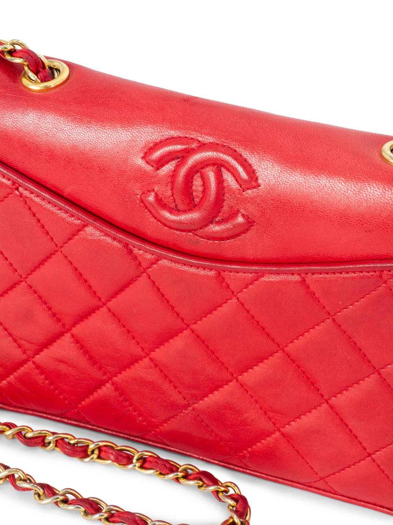CHANEL Quilted Leather CC Logo Flap Messenger Bag Red-designer resale