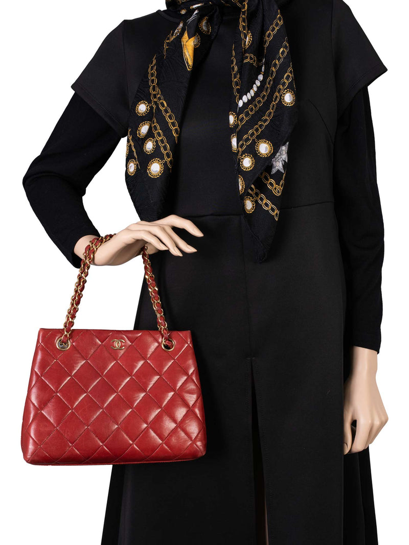 CHANEL Quilted Leather CC Logo Shoulder Bag Red-designer resale