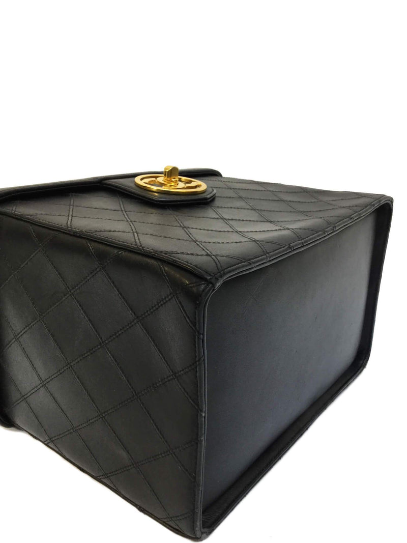 CHANEL Quilted Leather CC Vanity Globe Trotter Bag Black