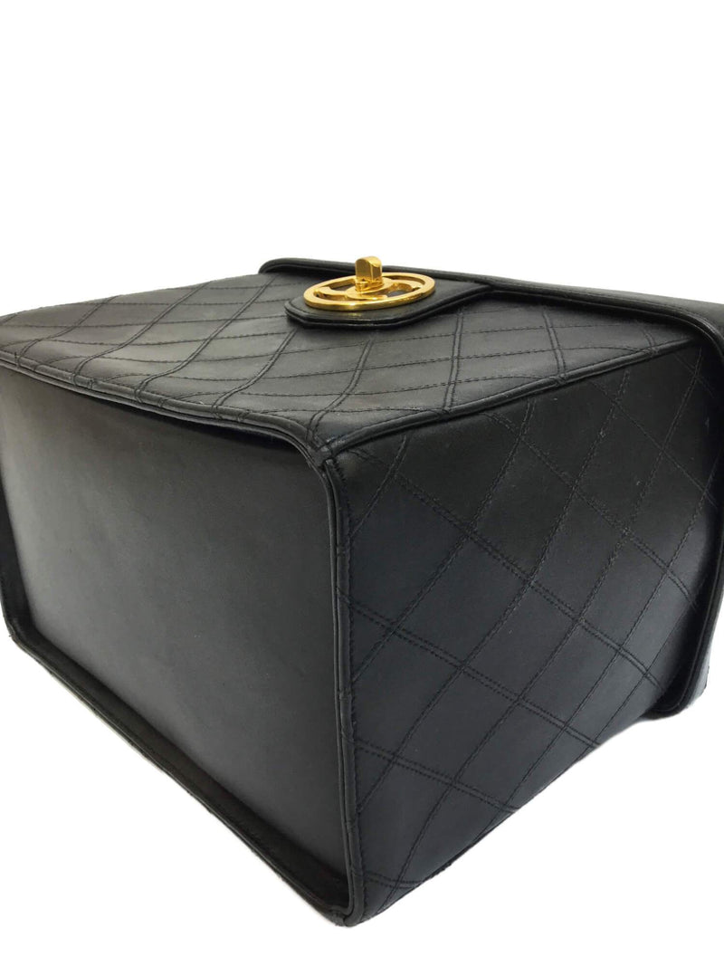 CHANEL Quilted Leather CC Vanity Globe Trotter Bag Black-designer resale