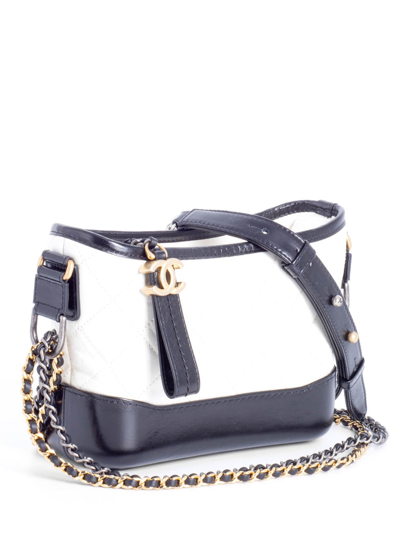 Chanel - Authenticated Gabrielle Handbag - Leather Black Plain for Women, Good Condition