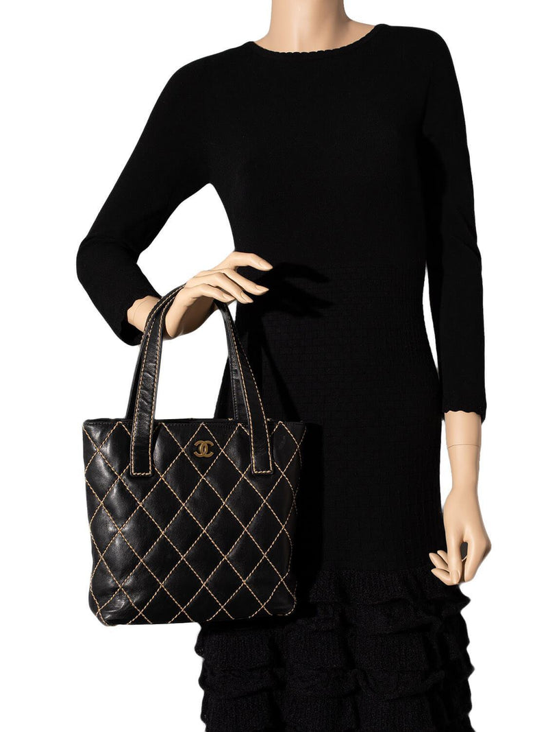 CHANEL Quilted Leather Surpique Bag Black-designer resale
