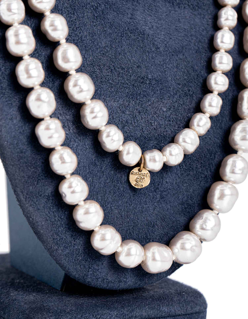 CHANEL Vintage CC Logo Pearl Long Necklace Grey