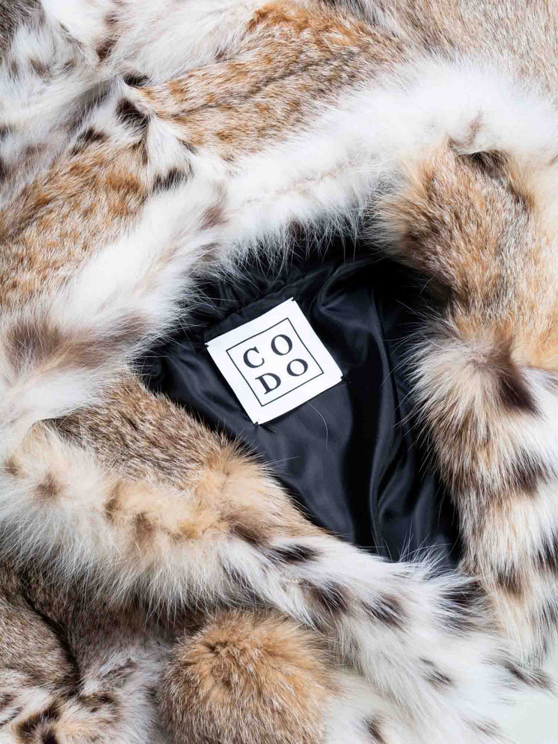 CODO Lynx Fur Hood Pom Pom Short Coat White Beige-designer resale