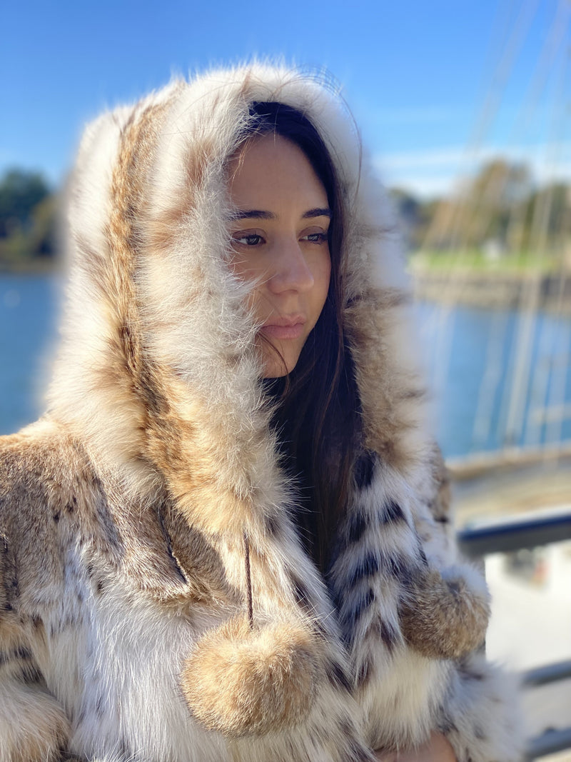 CODO Lynx Fur Hood Pom Pom Short Coat White Beige-designer resale