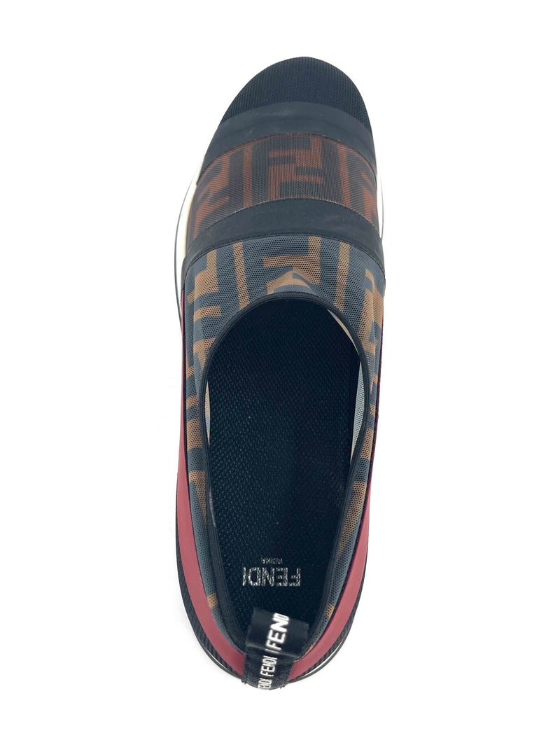 Fendi logo hotsell slip on